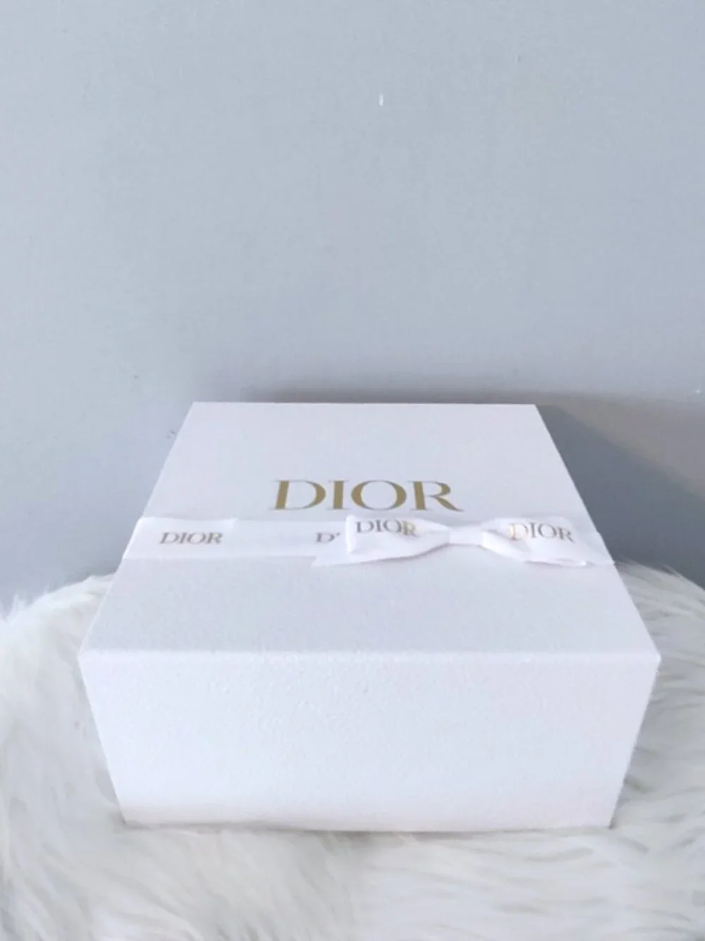 Dior gift box w/ribbon & tissue EUC